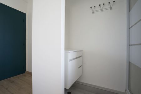 JEANNE D'ARC P Roommate 5 Bedrooms at Nancy - Photo 4