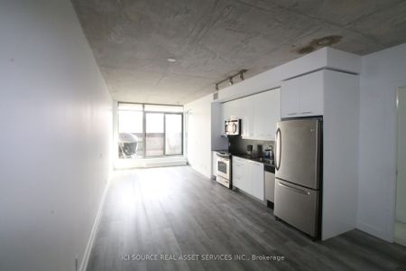 2 Gladstone Lofts , #209 - Photo 4