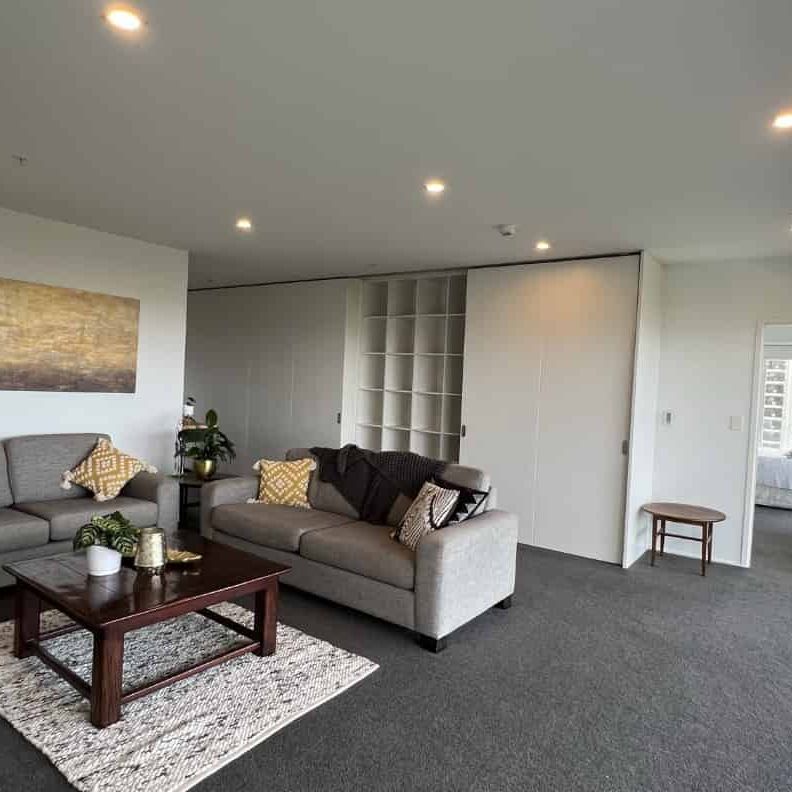 PRECINCT PARKSIDE EXECUTIVE - Photo 1