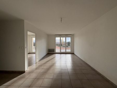 APPARTEMENT T3 A LOUER A ROANNE - GARE - Photo 5