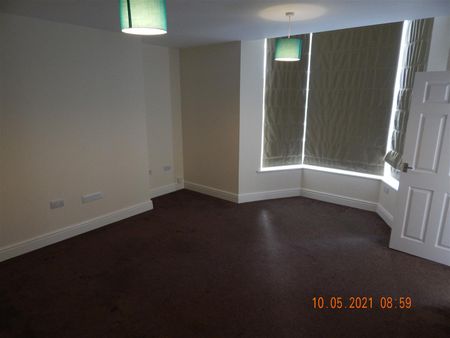 Bromsgrove Road, Redditch - Photo 2