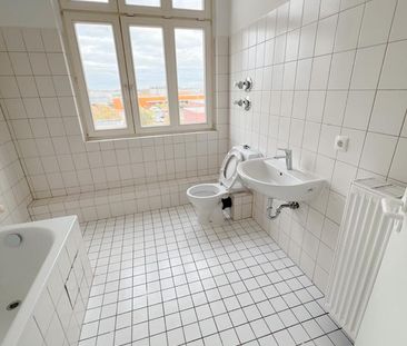 Neu renovierte 2-Zimmer-Wohnung mit Badewanne in Dortmund-Borsigp - Foto 1