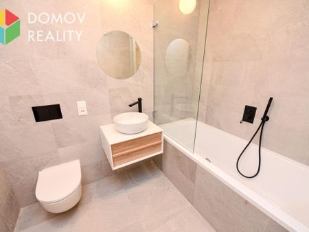 Pronájem bytu 2+kk 59 m2 - Fotografie 4