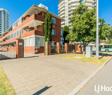 City living at your doorstep - Photo 6