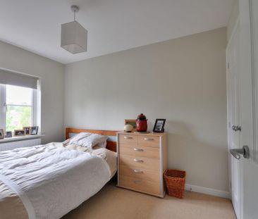 2 bedroom end of terrace house to rent - Photo 1