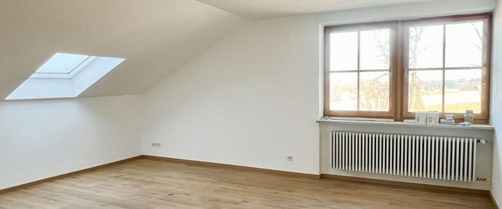 Erstbezug nach Umbau! Großzügige 3-Zimmer-Wohnung mit gemütlichem Flair. - Foto 1