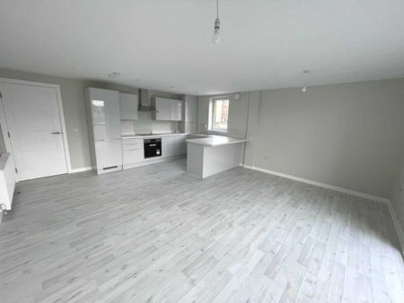 Price £1,200 pcm - Available Now - Unfurnished - Photo 5