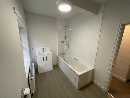 Harrogate Road, Harewood, Leeds - Photo 4