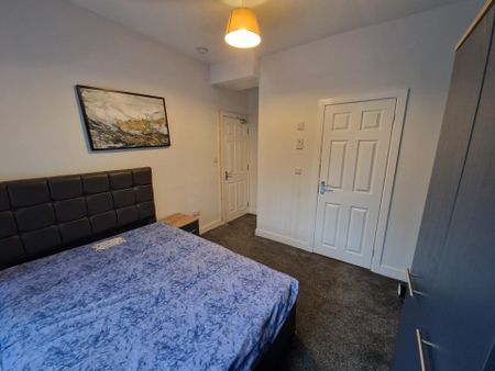 Manchester Road East - Photo 4