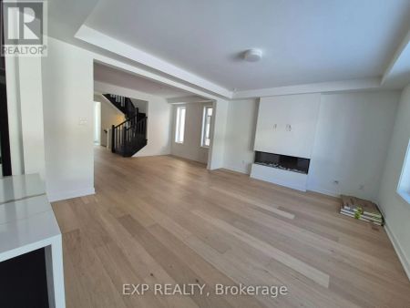 805 PEARLY EVERLASTING CRESCENT - Photo 2