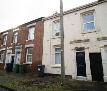 3 bedroom terraced house to rent - Photo 6