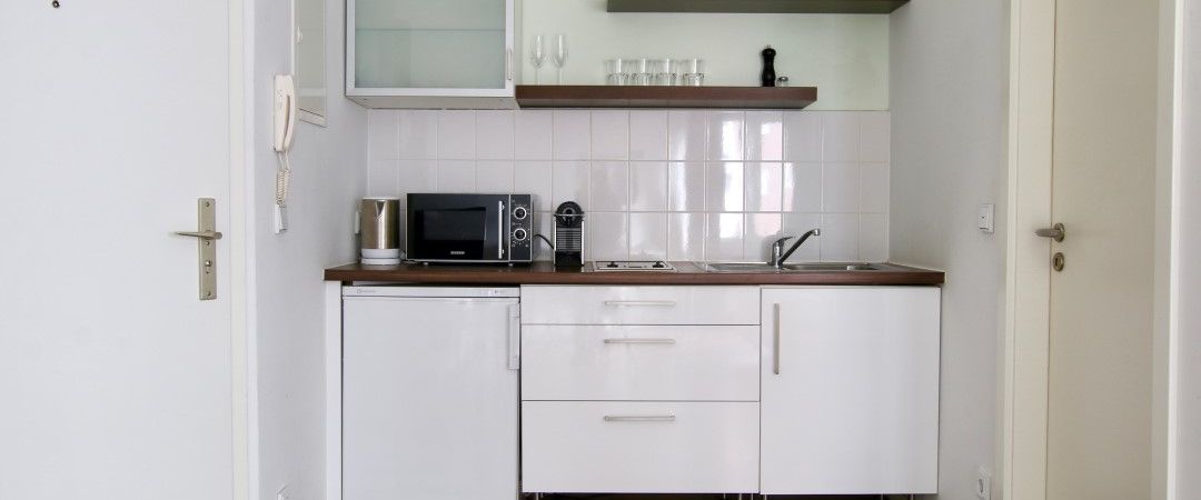 Attraktiv möbliertes Apartment am Barbarossaplatz - Foto 1