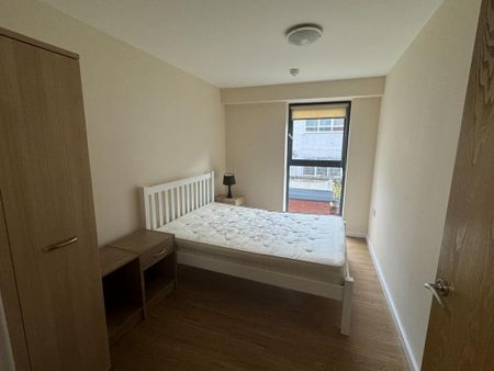 2 bedroom flat to rent - Photo 3