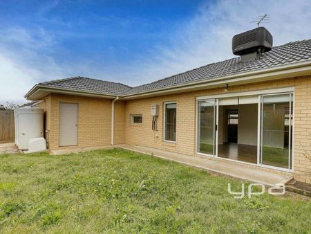 1/141 Dudley Street, WALLAN - Photo 2