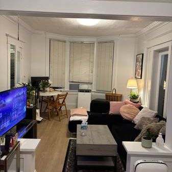 Newly Renovated (English Bay) (1209 Jervis, Vancouver, BC) - Photo 4