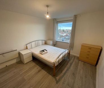 1 Bed Flat, The Blenheim Centre, TW3 - Photo 4