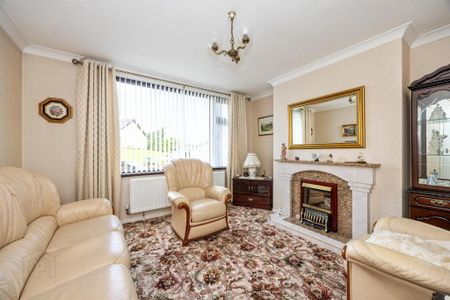 4 Hillside, Ballynahinch, BT24 8PS - Photo 2