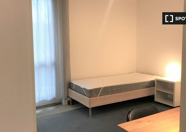 milan, Lombardy 20122