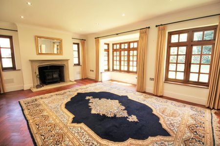 4 bedroom detached house to rent - Photo 3