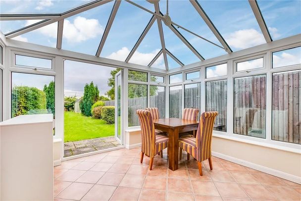 4 Bed Terraced House, Carrington Road, TW10 - Photo 1