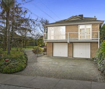 12 Cricklewood Drive, Templestowe. - Photo 1