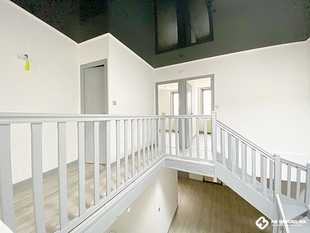 Location Maison 4 pièces 83m² ROANNE 42300 - Photo 5