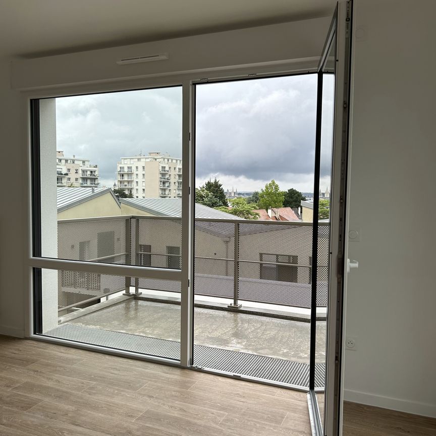 CAEN BOULEVARD ANDRE DETOLLE APPARTEMENT récent 3 PIECES BALCONS PARKING INTERIEUR LIBRE 01/07/2025 - Photo 1