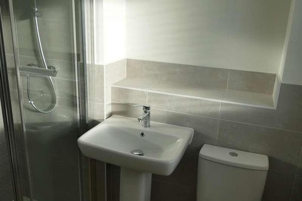 Dobsons Wood, Sherdley Green, St Helens, WA9 - Photo 1