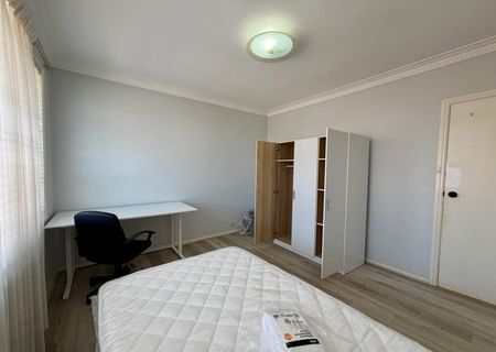 Thomastown - Photo 3