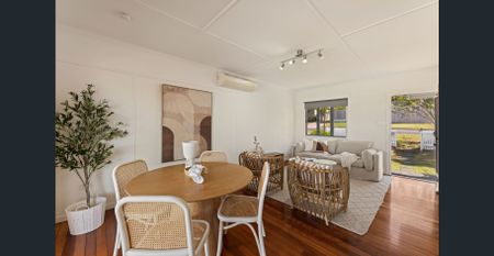 Welcome to 53 Hawkwood Street ... - Photo 5