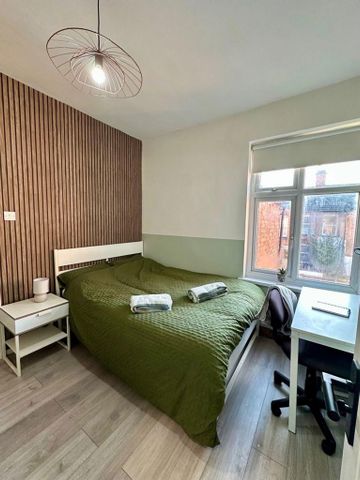 4 bedroom terraced house to rent - Photo 5