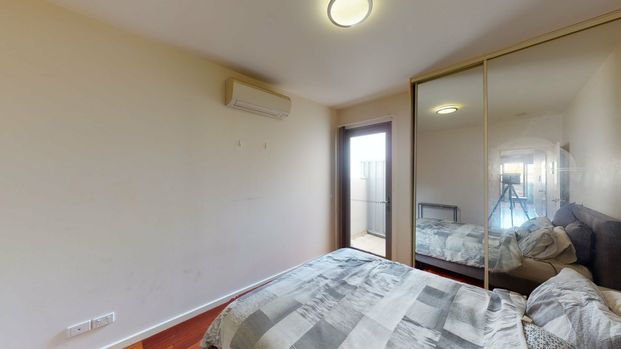 Spacious & Modern One-Bedroom Apartment in Prime Brunswick Location! - Photo 1