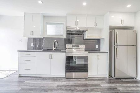 For Lease - 1040 Foxtail Crescent Unit# Bsmt, Pickering, Ontario - Photo 2