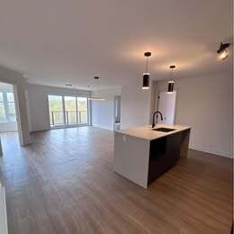 5 ½ Neuf 3 Chambres + 2 Salle De Bains - Photo 1