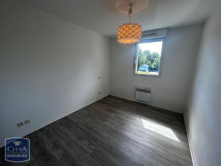 Location Appartement 2 pièces 47m² ST PIERRE DU MONT 40280 - Photo 3