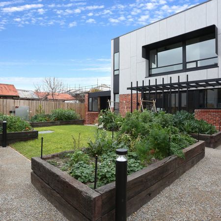 7/76-80 Clyde Street, Thornbury VIC 3071 - Photo 3