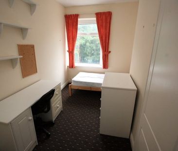 3 Bedroom House - Photo 6