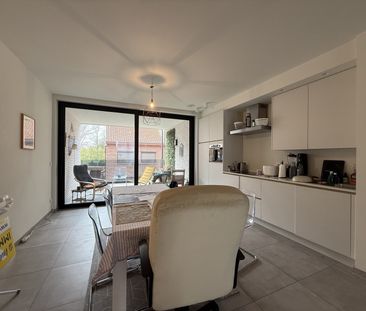 Appartement met terras in hartje centrum - Photo 2