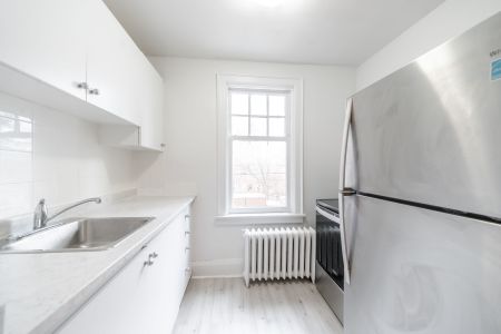 For Lease - 4 Kingston Road Unit# 47, Toronto, Ontario - Photo 2
