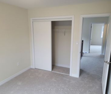 Townhouse For Lease | X8146314 - Photo 6