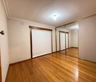 Delightful 3 Bedroom Home - Photo 1