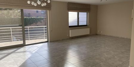 Appartement te huur in Roeselare voor € 815 met 2 slaapkamers - Photo 3