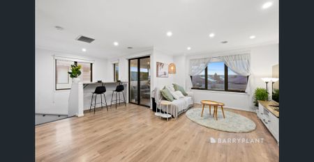 Light-Filled, Low-Maintenance Living in Prime Location - Photo 3