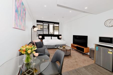 Cozy studio near Flagstaff train station - Photo 4