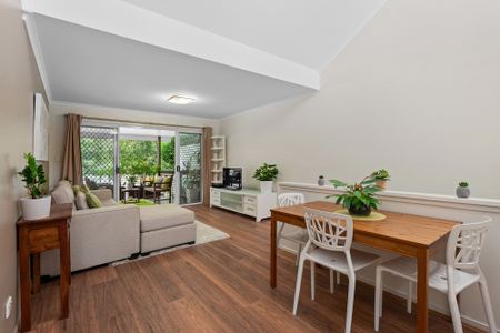 2/95 Strickland Terrace, Graceville QLD 4075 - Townhouse For Rent - $750 | Domain - Photo 2