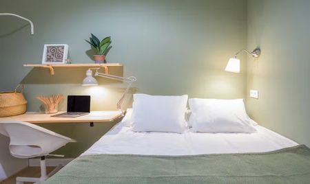 Carrer de Villarroel, Barcelona, Catalonia 08036 - Photo 5