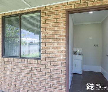 THREE BEDROOM FAMILY HOME - Photo 5