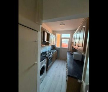 Room in a Shared House, Ilford, IG2 - Photo 2