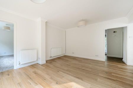 3 bedroom detached house to rent - Photo 3