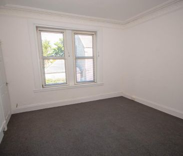 4 bedroom flat to rent - Photo 1